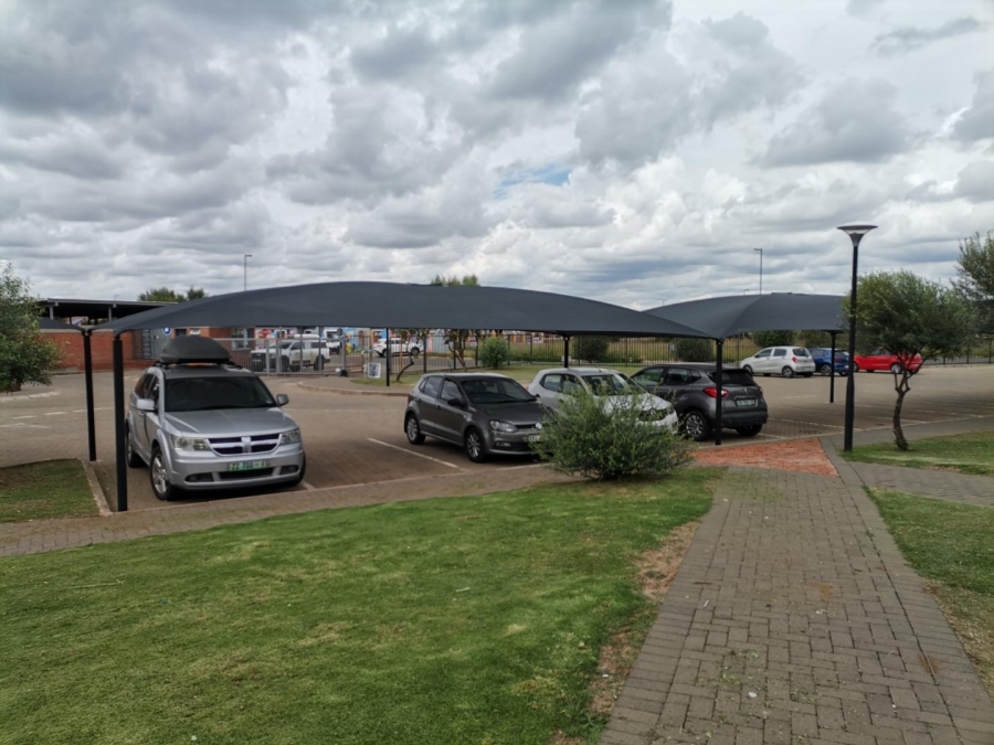 2 Bedroom Property for Sale in Raceway Free State